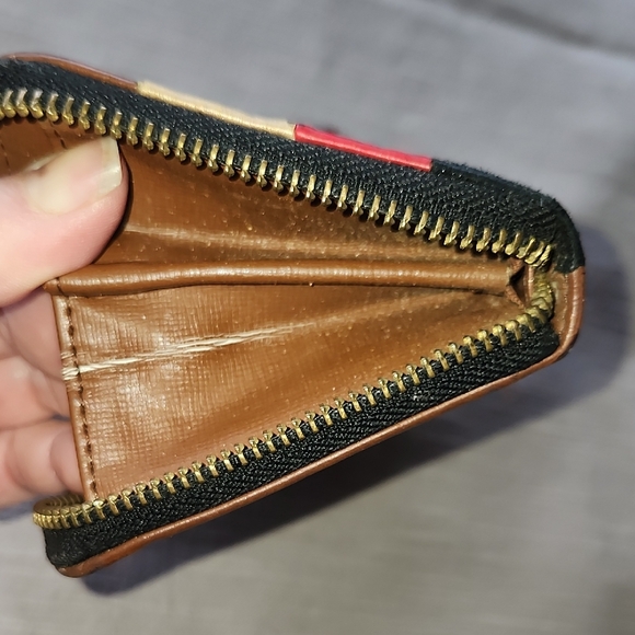 Fossil Multicolor Zip Wallet - Picture 8 of 10